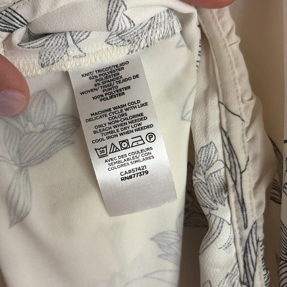 Ann Taylor Floral Sleeveless Top - Picture 7 of 8